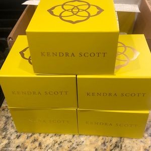 Kendra Scott gift boxes